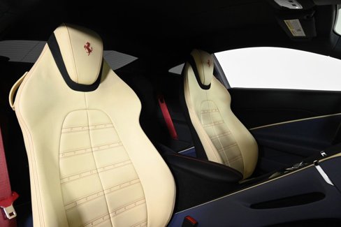 Used 2022 Ferrari Roma image 18