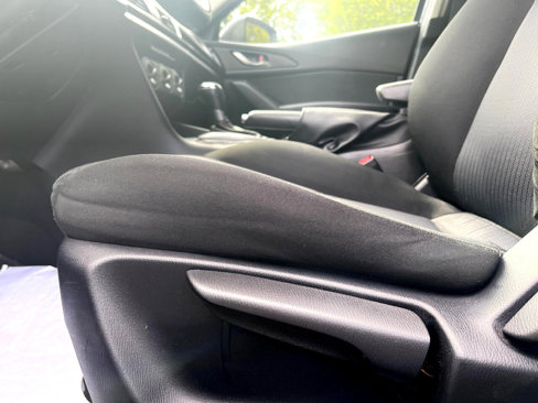 Used 2014 MAZDA MAZDA3 i SV image 34