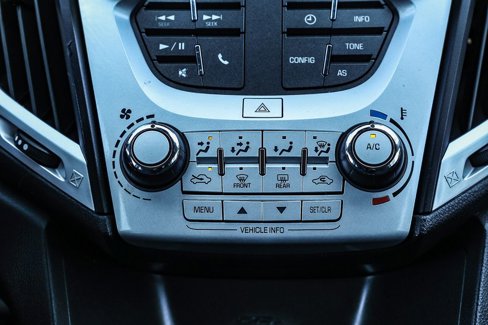 Used 2017 GMC Terrain SLE image 26