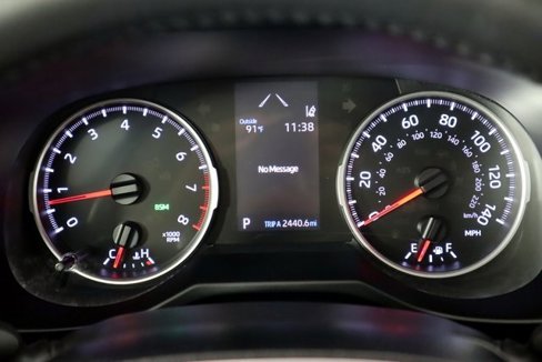 Used 2020 Toyota RAV4 XLE Premium image 33