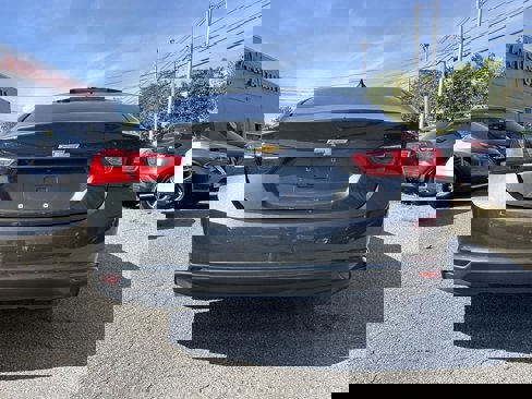 Used 2016 Chevrolet Malibu LT image 5