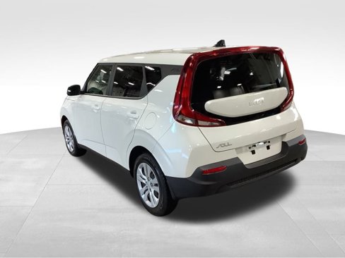 Used 2022 Kia Soul LX image 25