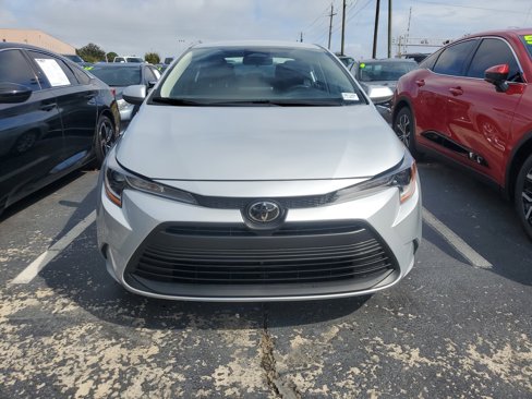 Used 2024 Toyota Corolla LE image 2