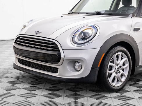 Used 2019 MINI Cooper 2-Door Hardtop w/ Signature Upholstery Package image 35