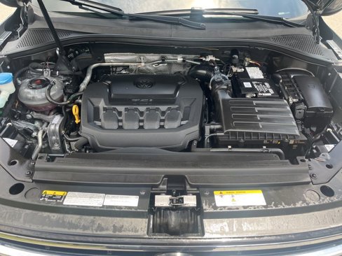 Used 2022 Volkswagen Tiguan SE image 11