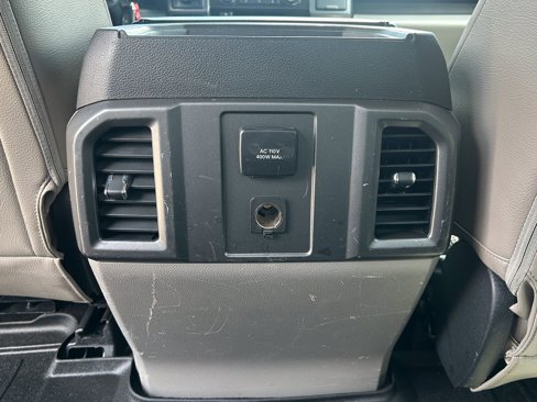 Used 2016 Ford F150 XLT w/ Equipment Group 302A Luxury image 18