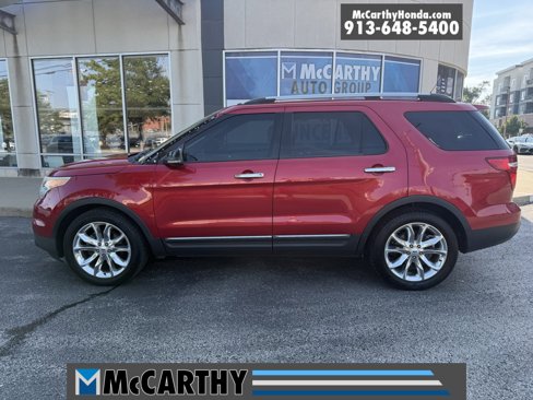Used 2012 Ford Explorer XLT image 2