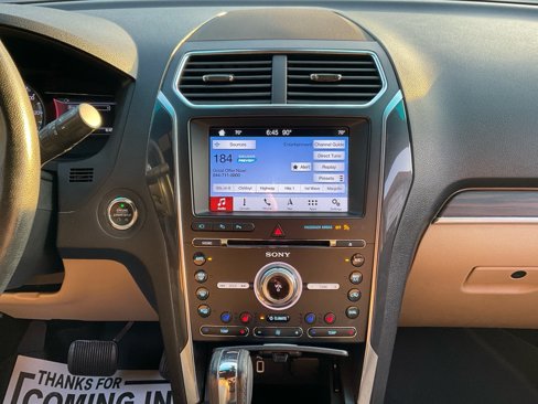 Used 2017 Ford Explorer Limited w/ Equipment Group 301A image 21
