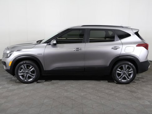Used 2021 Kia Seltos S image 16