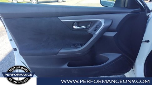 Used 2015 Nissan Altima 2.5 SV image 9