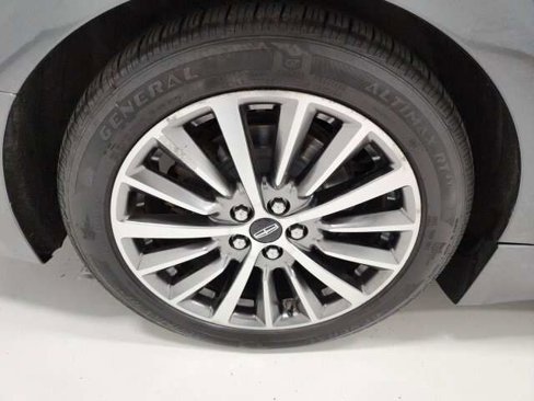 Used 2017 Lincoln MKZ Select image 8