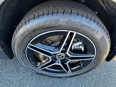 Certified 2025 Mercedes-Benz GLB 250 image 10