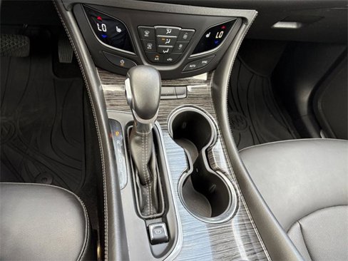 Used 2014 Chevrolet Cruze LT image 18