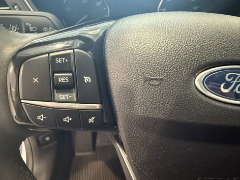 Used 2022 Ford Escape SEL image 13