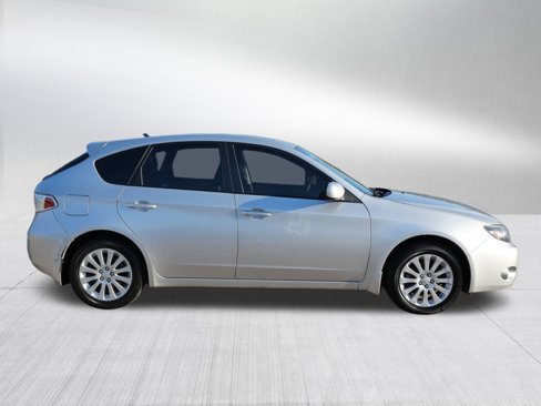 Used 2011 Subaru Impreza 2.5i Premium image 8
