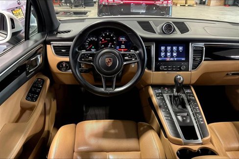 Used 2018 Porsche Macan image 5