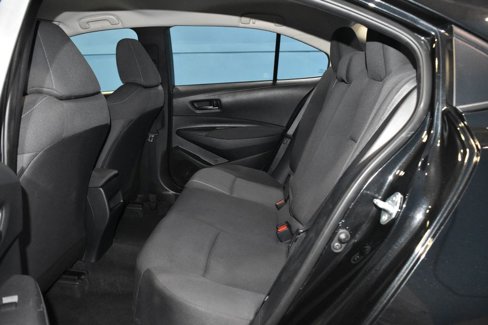 Used 2022 Toyota Corolla LE image 16