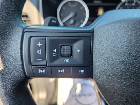 New 2025 Nissan Rogue S image 31