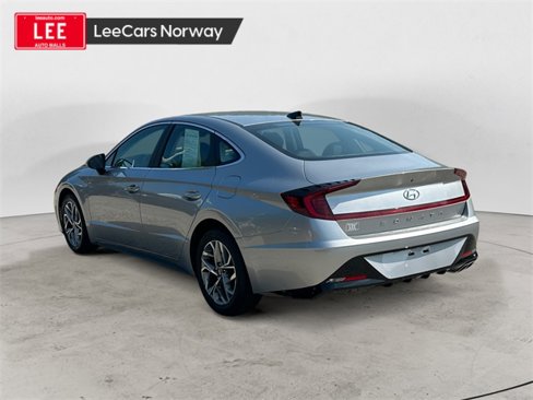 Used 2021 Hyundai Sonata SEL w/ Preferred Accessory Package image 3