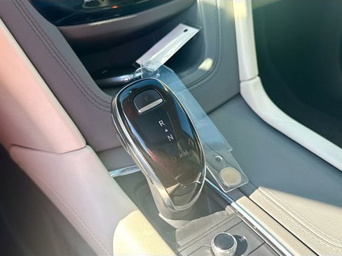 Used 2020 Cadillac XT5 Premium Luxury image 17