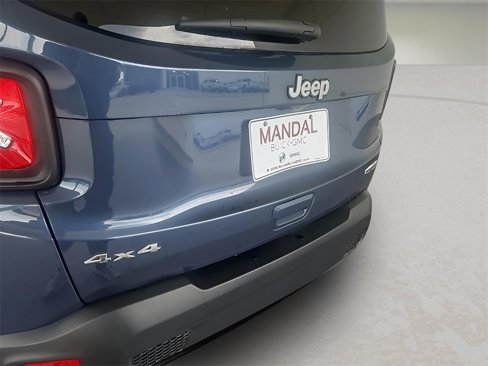 Used 2022 Jeep Renegade Latitude image 13