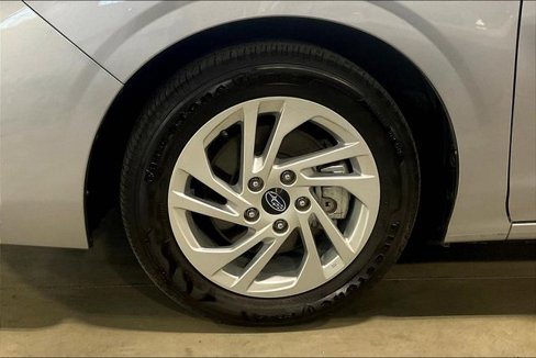 Certified 2024 Subaru Impreza 2.0i image 9