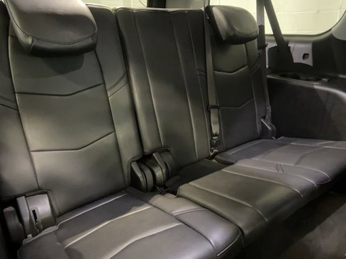 Used 2018 Cadillac Escalade ESV Premium Luxury image 36