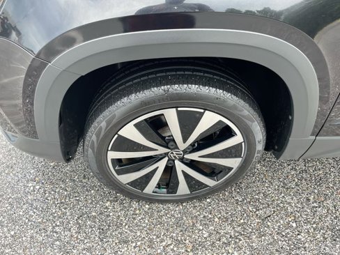 Used 2022 Volkswagen Taos SE image 18