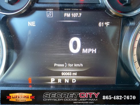 Used 2019 RAM 1500 Classic SLT w/ Luxury Group image 10