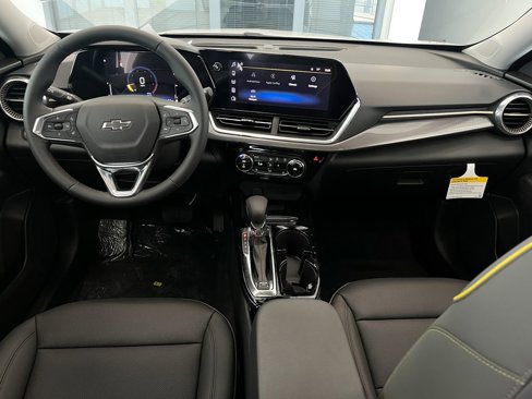 Certified 2024 Chevrolet Trax ACTIV w/ Sunroof Package image 17