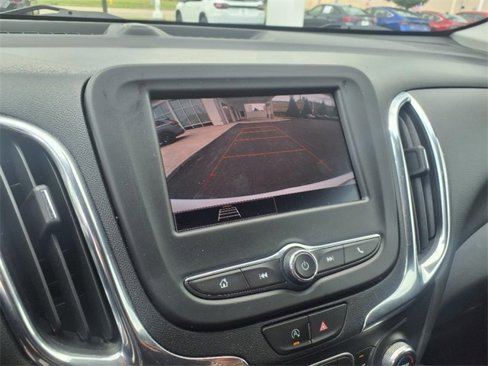Used 2023 Chevrolet Equinox LT image 18