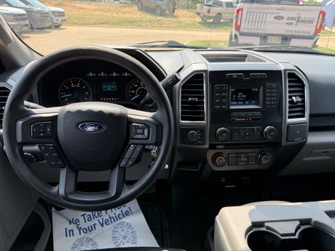 Used 2016 Ford F150 XLT image 10