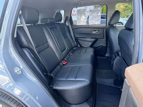 Used 2021 Nissan Rogue SL w/ Premium Package image 21