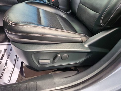 Used 2022 Ford Escape SEL image 26