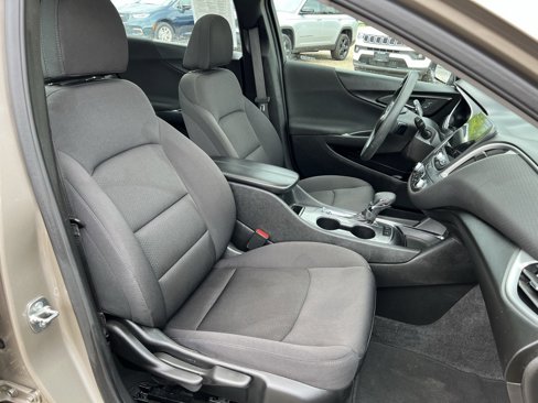 Used 2024 Chevrolet Malibu LT image 12