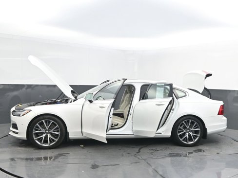 Used 2017 Volvo S90 T5 Momentum w/ Vision Package image 26