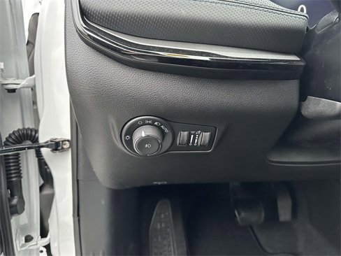 New 2025 Jeep Compass Limited w/ High Altitude Package image 14