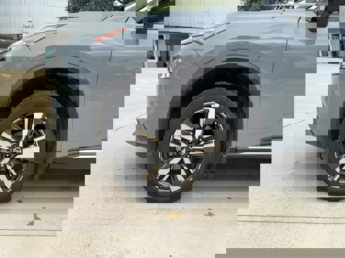 Used 2021 Nissan Rogue SL w/ Premium Package image 9