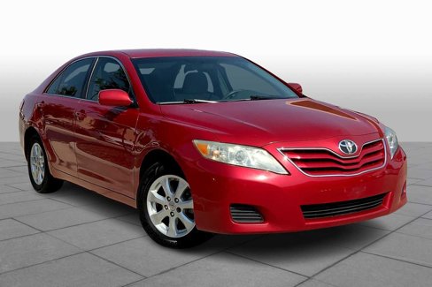 Used 2011 Toyota Camry LE image 2