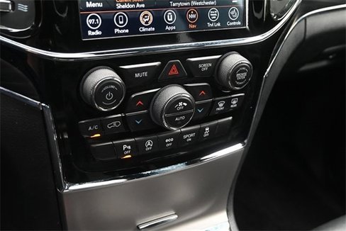Used 2019 Jeep Grand Cherokee Limited image 21