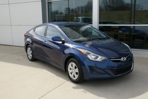 Used 2016 Hyundai Elantra SE image 3