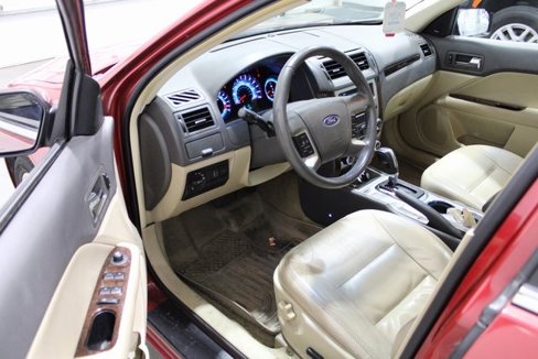 Used 2010 Ford Fusion SEL image 2