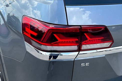 Used 2021 Volkswagen Atlas SE image 28