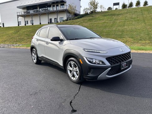 Used 2023 Hyundai Kona SEL image 1