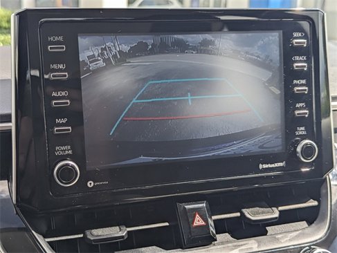 Used 2021 Toyota Corolla LE image 21