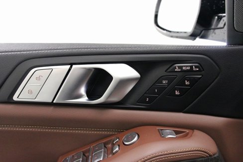 Used 2019 BMW X7 xDrive40i w/ Premium Package image 23