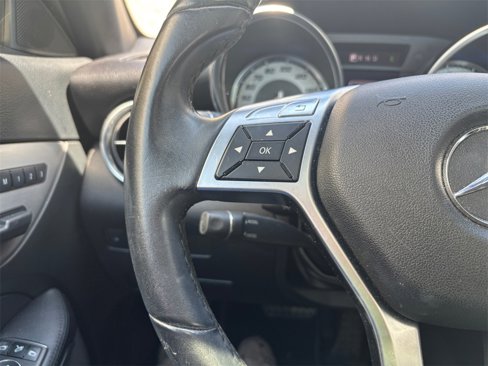 Used 2014 Mercedes-Benz SLK 250 image 24