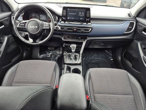 Used 2023 Kia Seltos S image 14