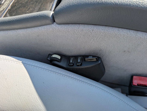 Used 2000 Mercedes-Benz CLK 430 Cabriolet image 11