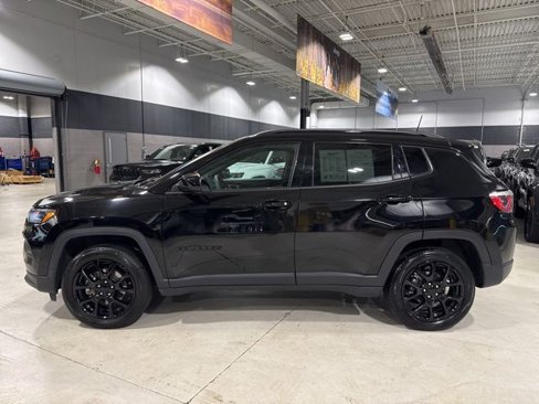 Used 2022 Jeep Compass Altitude image 20